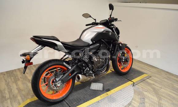 Sayi Na hannu Yamaha MT Noir Motsi in Kigali a Rwanda Sayi Na hannu Yamaha MT Noir Motsi in Kigali a Rwanda