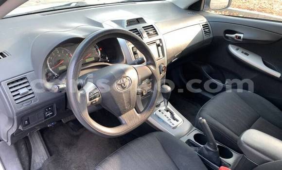 Sayi Na hannu Toyota Corolla Blanc Mota in Kigali a Rwanda Sayi Na hannu Toyota Corolla Blanc Mota in Kigali a Rwanda