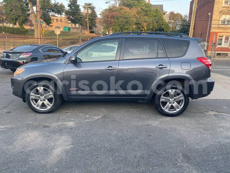 Big with watermark toyota rav4 rwanda kigali 13383