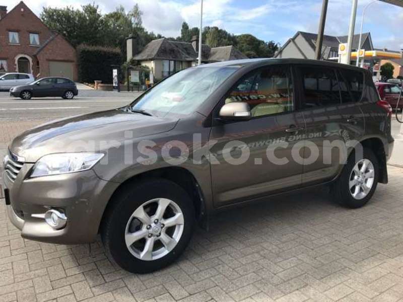 Big with watermark toyota rav4 rwanda kigali 13384