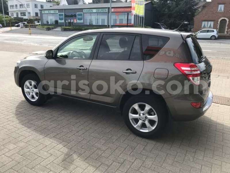 Big with watermark toyota rav4 rwanda kigali 13384