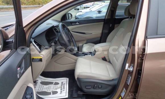 Buy Used Hyundai Tucson Brown Car in Kigali in Rwanda Buy Used Hyundai Tucson Brown Car in Kigali in Rwanda
