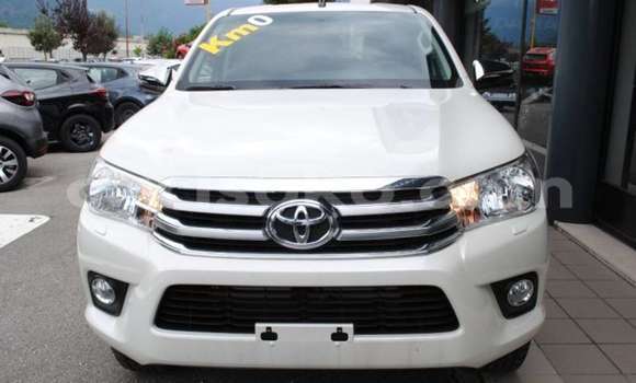 Sayi Na hannu Toyota Hilux Blanc Mota in Bokwango a Rwanda Sayi Na hannu Toyota Hilux Blanc Mota in Bokwango a Rwanda