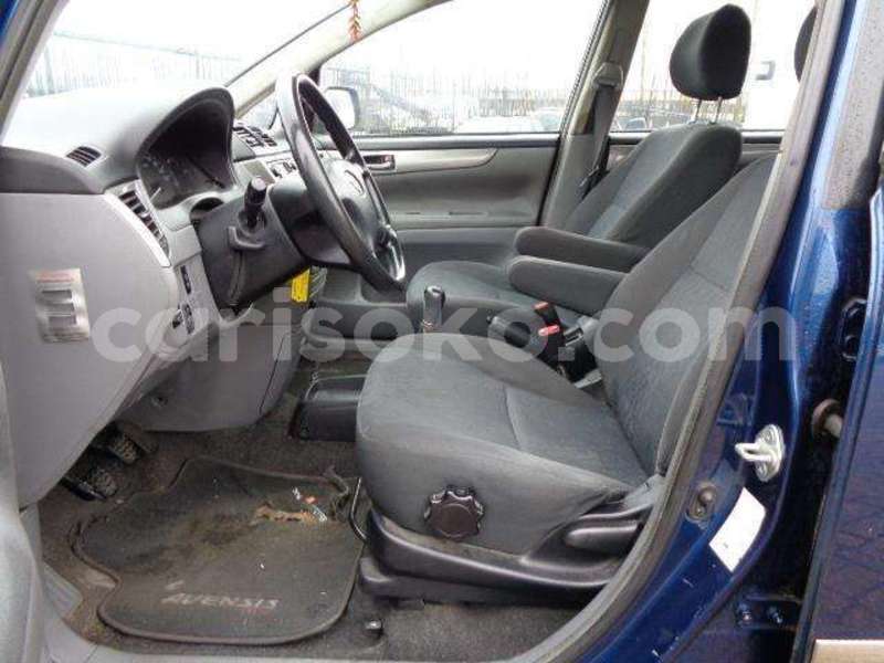 Big with watermark toyota avensis verso rwanda kigali 13403