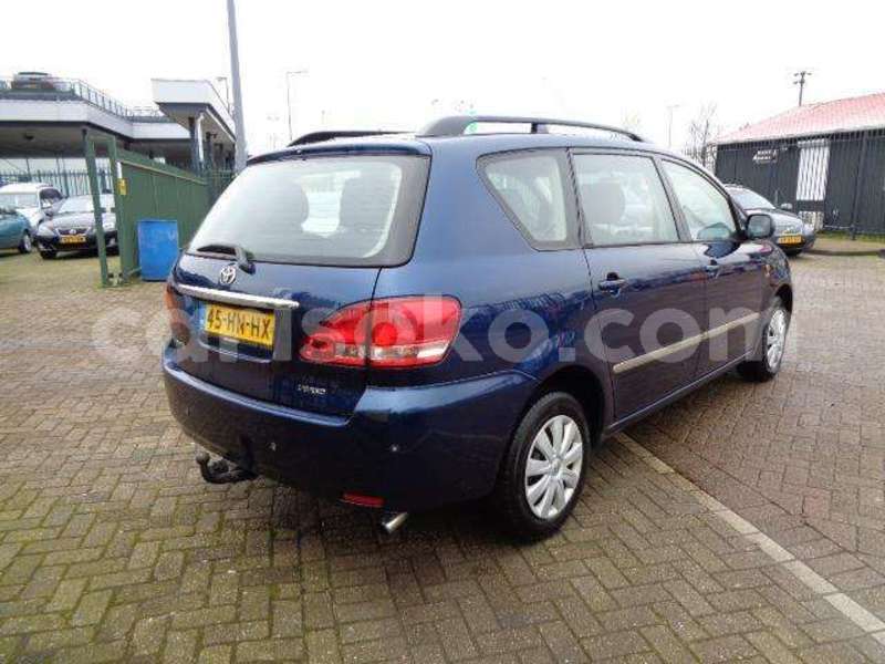 Big with watermark toyota avensis verso rwanda kigali 13403