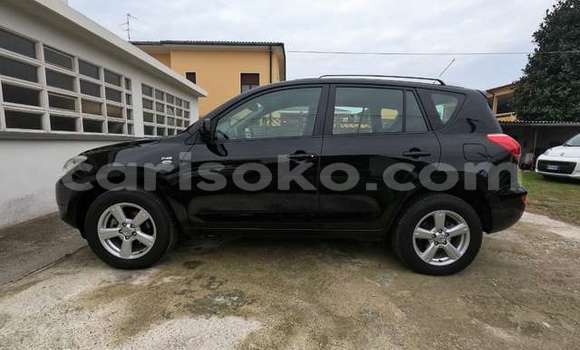 Sayi Na hannu Toyota RAV4 Noir Mota in Kigali a Rwanda Sayi Na hannu Toyota RAV4 Noir Mota in Kigali a Rwanda