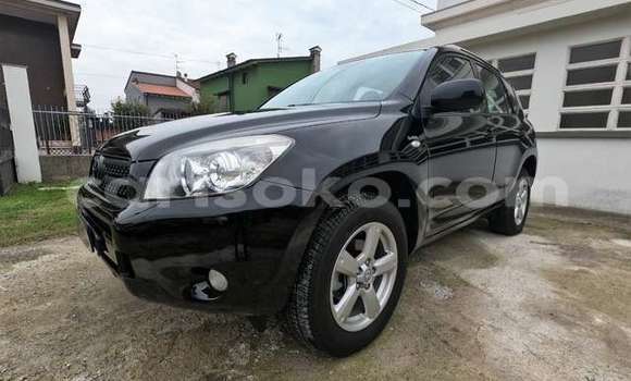 Sayi Na hannu Toyota RAV4 Noir Mota in Kigali a Rwanda Sayi Na hannu Toyota RAV4 Noir Mota in Kigali a Rwanda