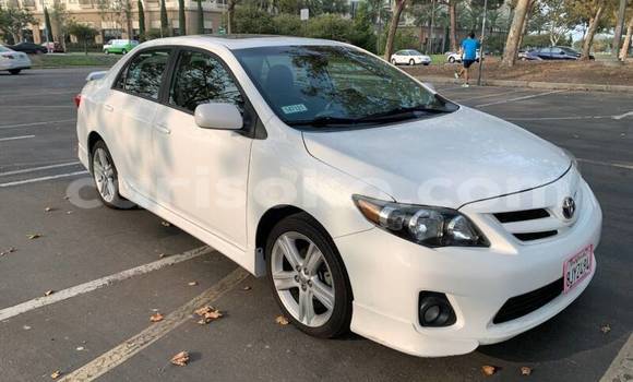 اشتري مستعمل Toyota Corolla Blanc سيارة في Kigali في Rwanda اشتري مستعمل Toyota Corolla Blanc سيارة في Kigali في Rwanda