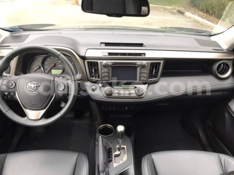 Big with watermark toyota rav4 rwanda kigali 13424