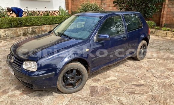 Acheter Occasion Voiture Volkswagen Golf Bleu à Kigali, Rwanda Acheter Occasion Voiture Volkswagen Golf Bleu à Kigali, Rwanda