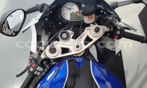 Sayi Na hannu BMW HP Bleu Motsi in Kigali a Rwanda Sayi Na hannu BMW HP Bleu Motsi in Kigali a Rwanda