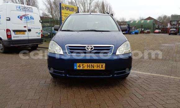Sayi Na hannu Toyota Avensis Verso Bleu Mota in Kigali a Rwanda Sayi Na hannu Toyota Avensis Verso Bleu Mota in Kigali a Rwanda