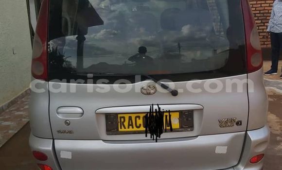اشتري مستعمل Toyota Yaris Verso Gris سيارة في Bokwango في Rwanda اشتري مستعمل Toyota Yaris Verso Gris سيارة في Bokwango في Rwanda