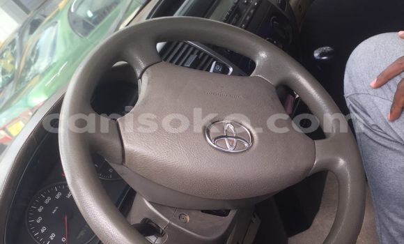 Buy Used Toyota Land Cruiser Beige Car in Bokwango in Rwanda Buy Used Toyota Land Cruiser Beige Car in Bokwango in Rwanda