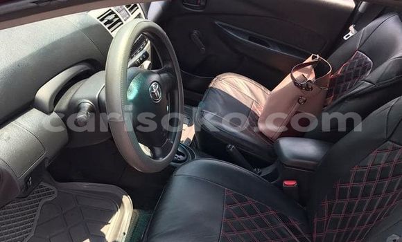 اشتري مستعمل Toyota Yaris Rouge سيارة في Bokwango في Rwanda اشتري مستعمل Toyota Yaris Rouge سيارة في Bokwango في Rwanda