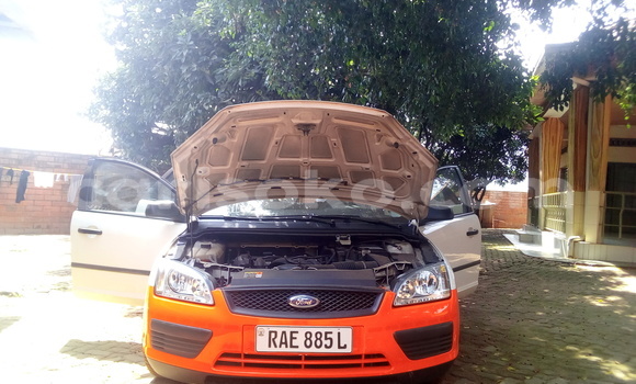 Acheter Occasion Voiture Ford Focus Blanc à Kigali, Rwanda