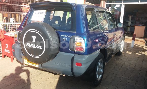 Sayi Na hannu Toyota 4Runner Bleu Mota in Kigali a Rwanda Sayi Na hannu Toyota 4Runner Bleu Mota in Kigali a Rwanda