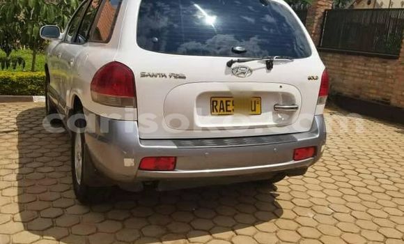 Sayi Na hannu Hyundai Santa Fe Blanc Mota in Kigali a Rwanda Sayi Na hannu Hyundai Santa Fe Blanc Mota in Kigali a Rwanda