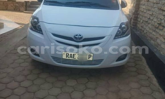 Sayi Na hannu Toyota Yaris Blanc Mota in Kigali a Rwanda Sayi Na hannu Toyota Yaris Blanc Mota in Kigali a Rwanda