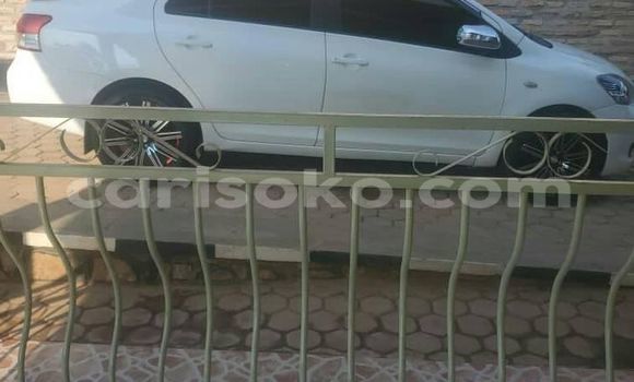 Sayi Na hannu Toyota Yaris Blanc Mota in Kigali a Rwanda Sayi Na hannu Toyota Yaris Blanc Mota in Kigali a Rwanda