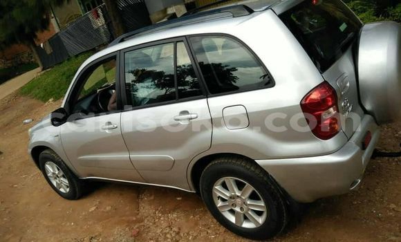 Sayi Na hannu Toyota RAV4 Gris Mota in Kigali a Rwanda Sayi Na hannu Toyota RAV4 Gris Mota in Kigali a Rwanda