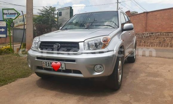 Sayi Na hannu Toyota RAV4 Gris Mota in Kigali a Rwanda Sayi Na hannu Toyota RAV4 Gris Mota in Kigali a Rwanda