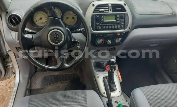 Sayi Na hannu Toyota RAV4 Gris Mota in Kigali a Rwanda Sayi Na hannu Toyota RAV4 Gris Mota in Kigali a Rwanda