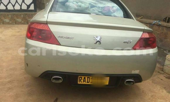 Sayi Na hannu Peugeot 406 Beige Mota in Kigali a Rwanda Sayi Na hannu Peugeot 406 Beige Mota in Kigali a Rwanda