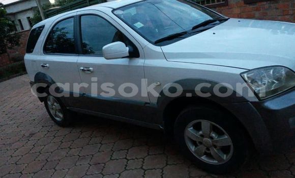 Sayi Na hannu Kia Sorento Blanc Mota in Kigali a Rwanda Sayi Na hannu Kia Sorento Blanc Mota in Kigali a Rwanda