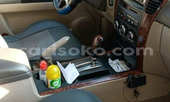 Sayi Na hannu Kia Sorento Blanc Mota in Kigali a Rwanda Sayi Na hannu Kia Sorento Blanc Mota in Kigali a Rwanda