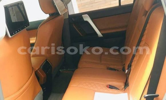 Sayi Na hannu Toyota Land Cruiser Gris Mota in Kigali a Rwanda Sayi Na hannu Toyota Land Cruiser Gris Mota in Kigali a Rwanda