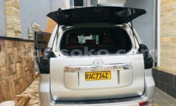 Sayi Na hannu Toyota Land Cruiser Gris Mota in Kigali a Rwanda Sayi Na hannu Toyota Land Cruiser Gris Mota in Kigali a Rwanda