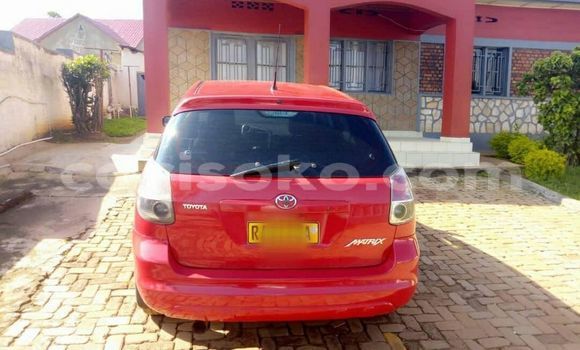 Sayi Na hannu Toyota Matrix Rouge Mota in Kigali a Rwanda Sayi Na hannu Toyota Matrix Rouge Mota in Kigali a Rwanda