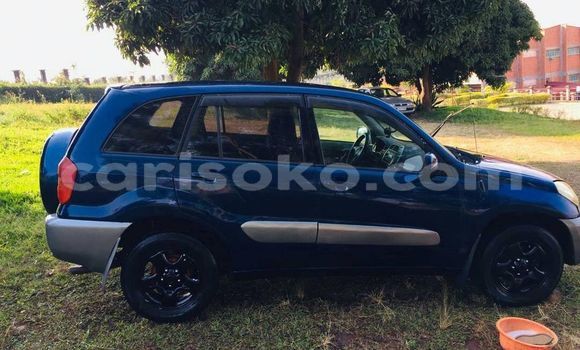 Sayi Na hannu Toyota RAV4 Bleu Mota in Kigali a Rwanda Sayi Na hannu Toyota RAV4 Bleu Mota in Kigali a Rwanda