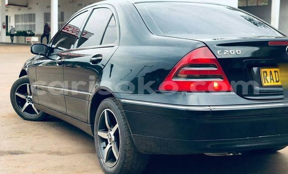 Sayi Na hannu Mercedes-Benz C–Class Noir Mota in Kigali a Rwanda Sayi Na hannu Mercedes-Benz C–Class Noir Mota in Kigali a Rwanda