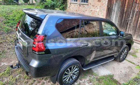 Buy Used Toyota Land Cruiser Prado Black Car in Kigali in Rwanda Buy Used Toyota Land Cruiser Prado Black Car in Kigali in Rwanda