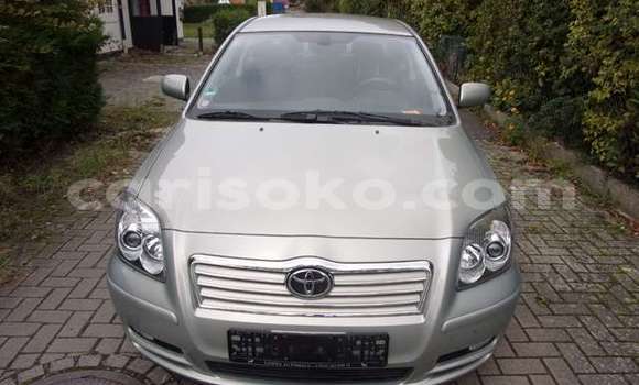 Sayi Na hannu Toyota Avensis Gris Mota in Kigali a Rwanda Sayi Na hannu Toyota Avensis Gris Mota in Kigali a Rwanda