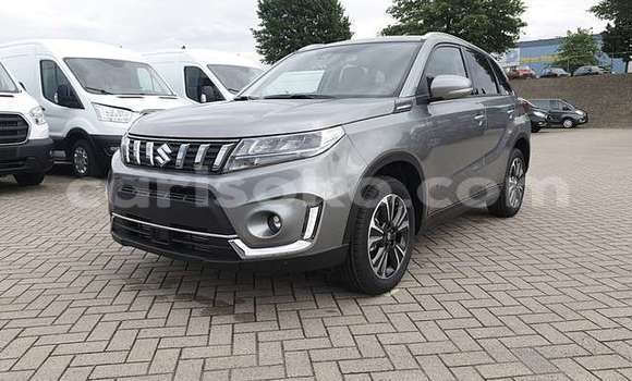 Sayi Na hannu Suzuki Vitara Beige Mota in Kigali a Rwanda Sayi Na hannu Suzuki Vitara Beige Mota in Kigali a Rwanda