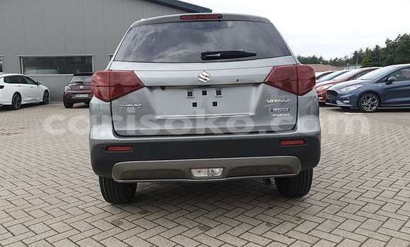 Sayi Na hannu Suzuki Vitara Beige Mota in Kigali a Rwanda Sayi Na hannu Suzuki Vitara Beige Mota in Kigali a Rwanda