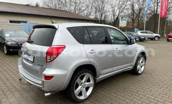 Buy Used Toyota RAV4 Silver Car in Kigali in Rwanda Buy Used Toyota RAV4 Silver Car in Kigali in Rwanda
