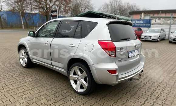 Sayi Na hannu Toyota RAV4 Gris Mota in Kigali a Rwanda Sayi Na hannu Toyota RAV4 Gris Mota in Kigali a Rwanda