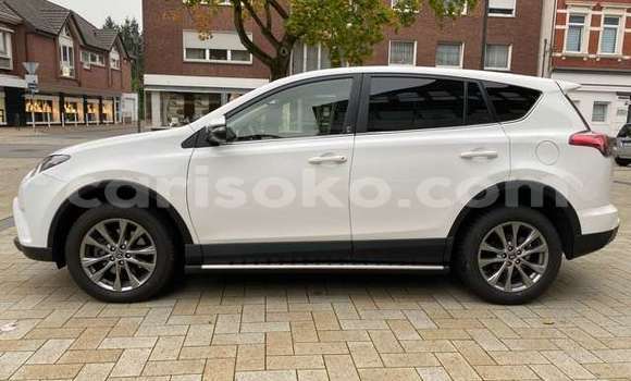 Buy Used Toyota RAV4 White Car in Kigali in Rwanda Buy Used Toyota RAV4 White Car in Kigali in Rwanda