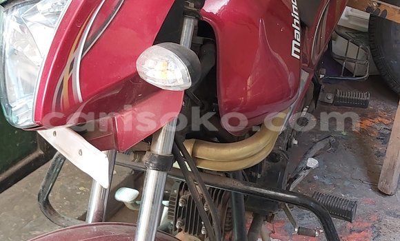 Acheter Occasion Moto Indian Four Rouge à Kigali, Rwanda Acheter Occasion Moto Indian Four Rouge à Kigali, Rwanda