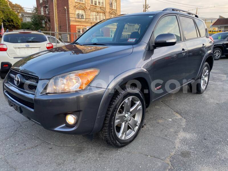 Big with watermark toyota rav4 rwanda kigali 13614