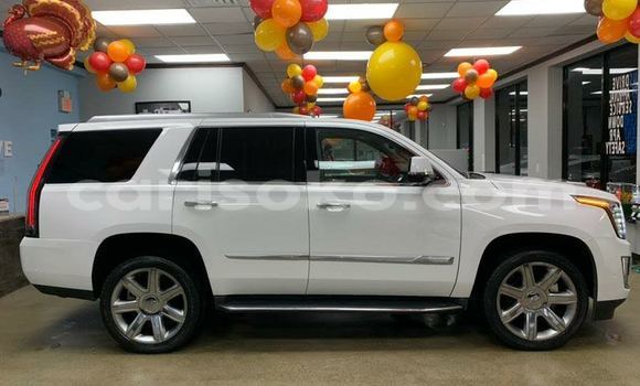 Sayi Na hannu Cadillac Escalade Autre Mota in Kigali a Rwanda Sayi Na hannu Cadillac Escalade Autre Mota in Kigali a Rwanda