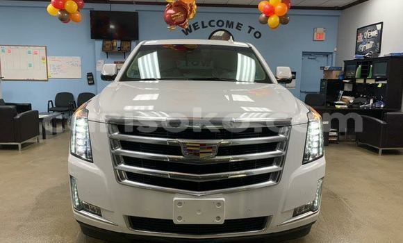 Sayi Na hannu Cadillac Escalade Autre Mota in Kigali a Rwanda Sayi Na hannu Cadillac Escalade Autre Mota in Kigali a Rwanda