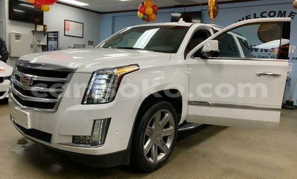 Sayi Na hannu Cadillac Escalade Autre Mota in Kigali a Rwanda Sayi Na hannu Cadillac Escalade Autre Mota in Kigali a Rwanda