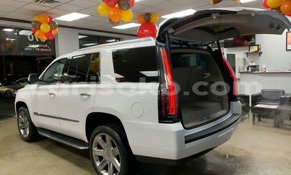 Sayi Na hannu Cadillac Escalade Autre Mota in Kigali a Rwanda Sayi Na hannu Cadillac Escalade Autre Mota in Kigali a Rwanda