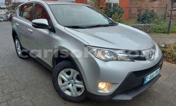 Sayi Na hannu Toyota RAV4 Gris Mota in Kigali a Rwanda Sayi Na hannu Toyota RAV4 Gris Mota in Kigali a Rwanda