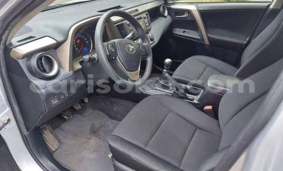 Sayi Na hannu Toyota RAV4 Gris Mota in Kigali a Rwanda Sayi Na hannu Toyota RAV4 Gris Mota in Kigali a Rwanda